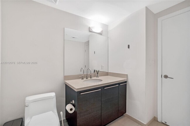 Building Photo - 7928 East Dr