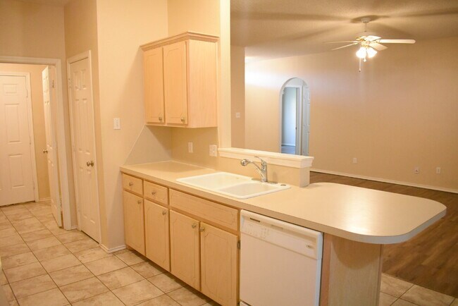 Building Photo - Beautiful home in Frenship School District