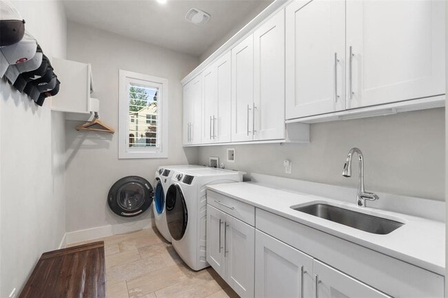 Building Photo - 1002 Meriden Ln