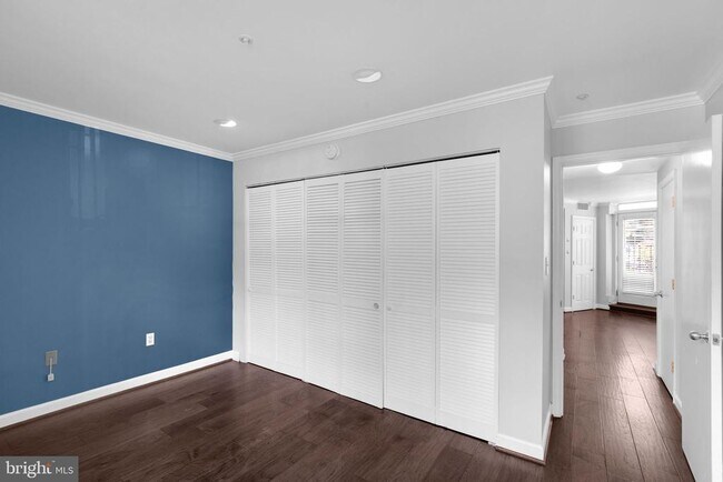 Building Photo - 1801 Calvert St NW