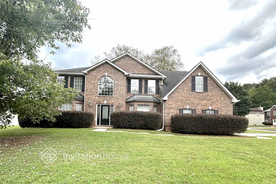 Primary Photo - 2204 Eagles Nest Cir