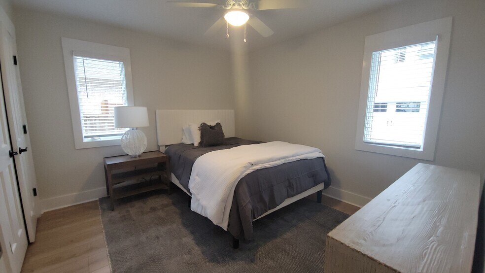 Building Photo - 45 S Blue Heron Dr