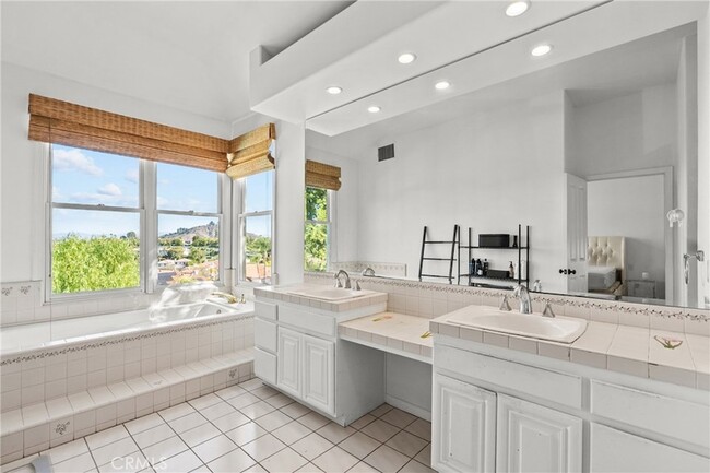 Building Photo - 3450 Malaga Ct