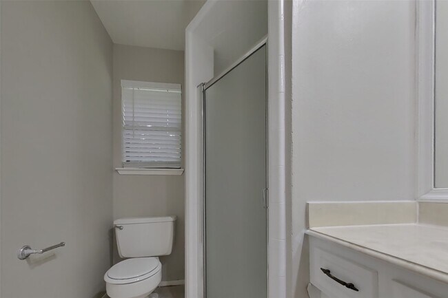 Building Photo - 3619 Maple Glen Dr