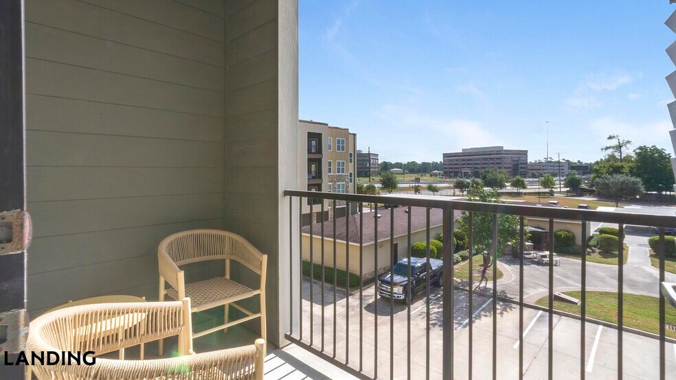 Building Photo - 13920 Mandolin Dr