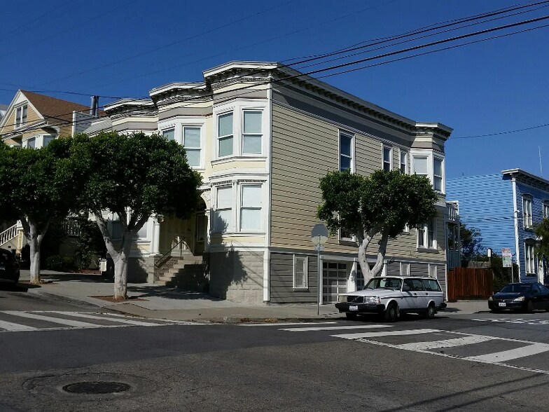 Building Photo - 1043-1049-1049 Noe St