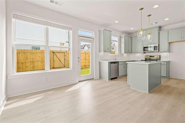 Building Photo - 206 Auburn Valley Wy