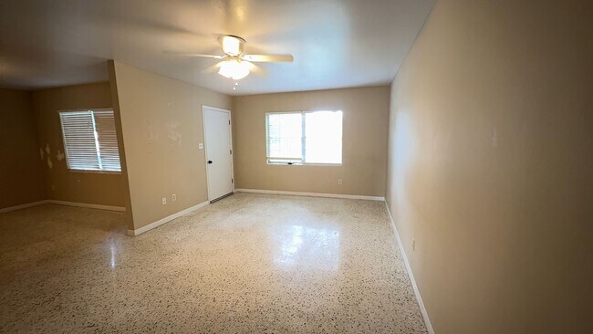 Building Photo - 3330 NW 27th Ave