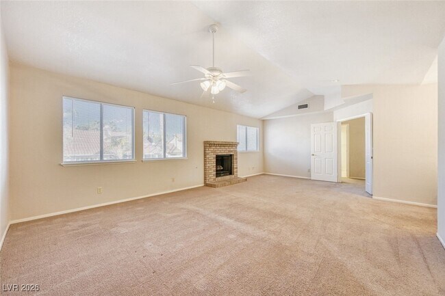 Building Photo - 395 Chadwick Cir