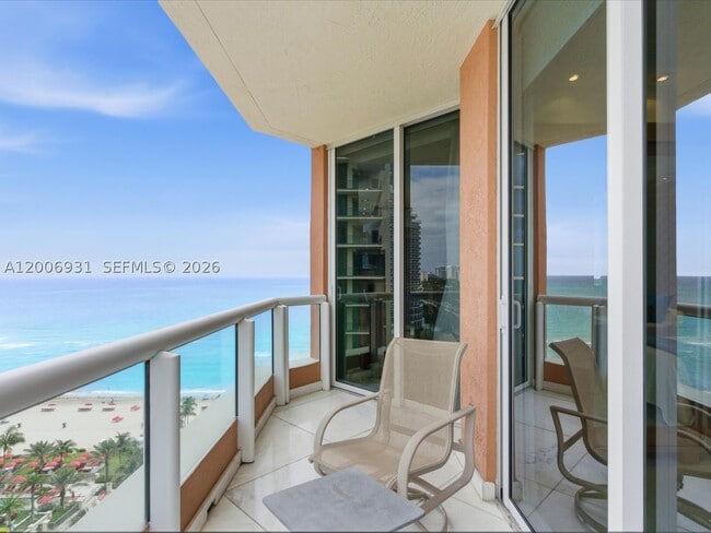 Building Photo - 17875 Collins Ave