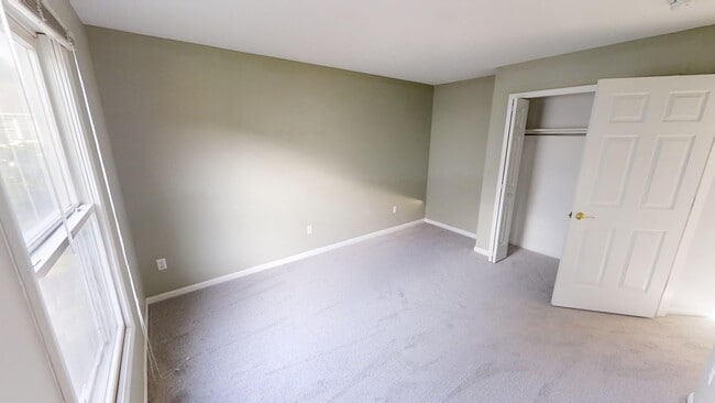 Building Photo - 1829 Michelle Ct