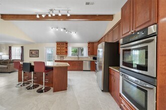 Building Photo - 14702 Westway Ln