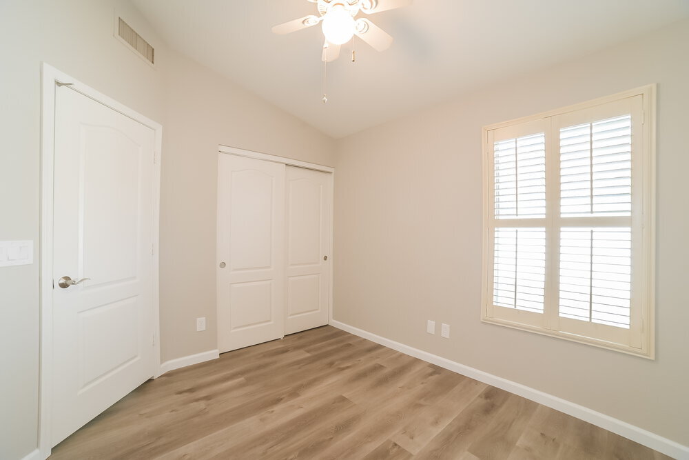 Building Photo - 15345 W Lea Ln