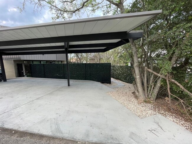 Building Photo - 2203 Walsh Tarlton Ln