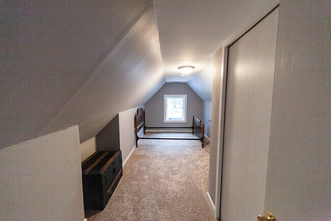 Upstairs bedroom #2 - 820 N Washington Ave