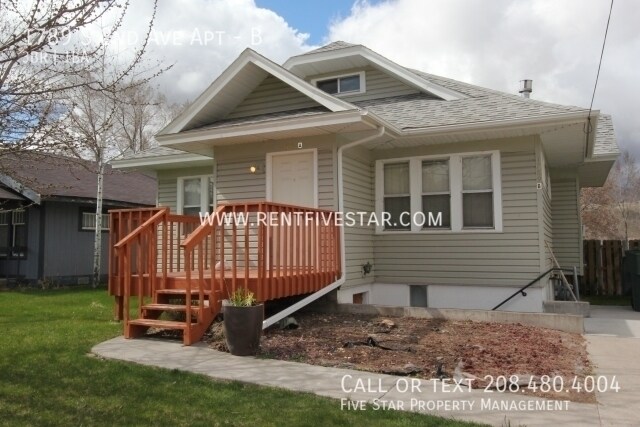 Primary Photo - 1789 S 2nd Ave