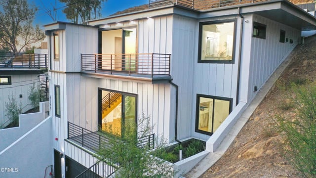 Building Photo - 6565 Pickwick St