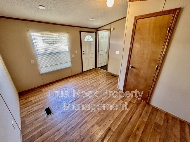 Building Photo - 16816 County Rd 1525