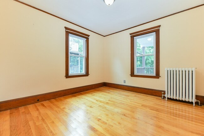 Building Photo - 652 South St