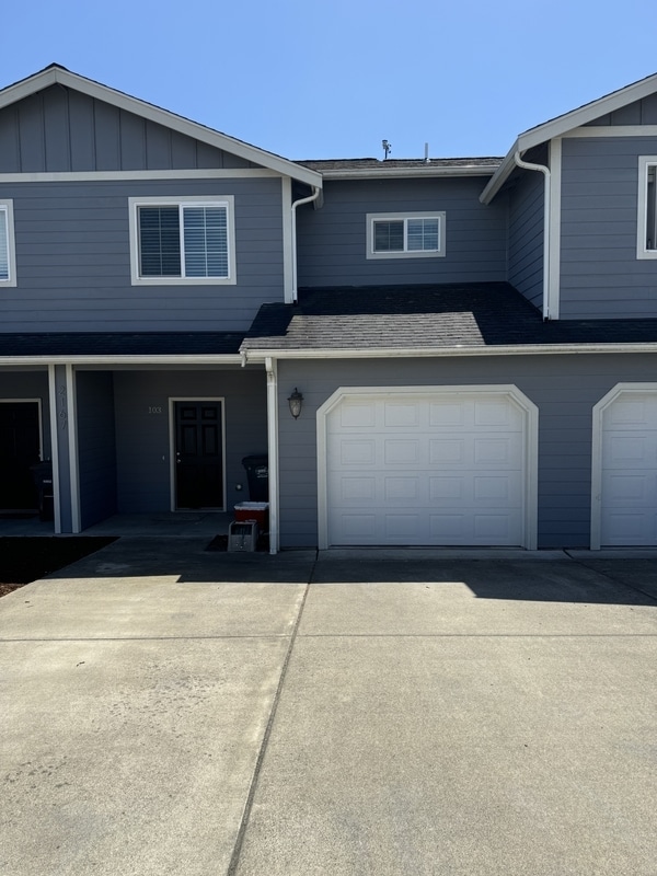 Building Photo - 2167 Siddle Loop