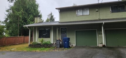 Building Photo - 622 91st Ave SE