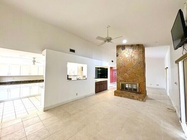 Building Photo - 114 Sevilla Ave