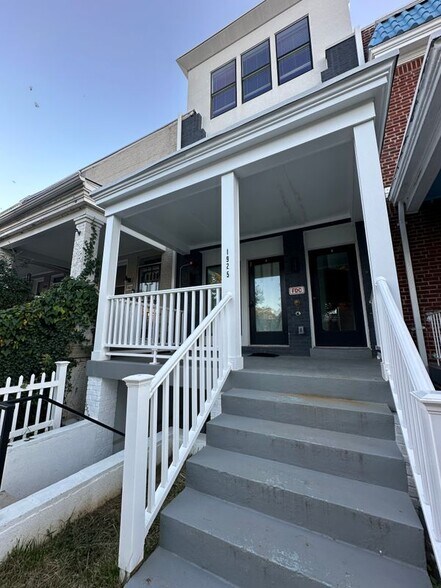 Primary Photo - 1925 H St NE