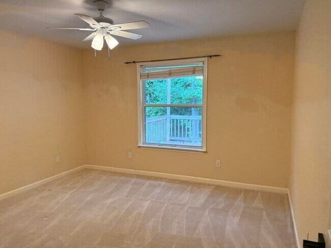 Building Photo - 8520 Hannary Cir