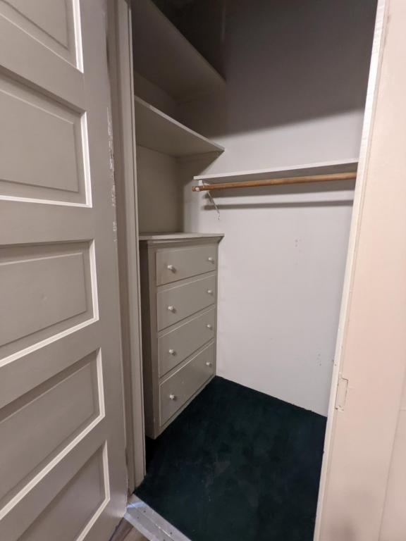 Building Photo - 208 E Main St