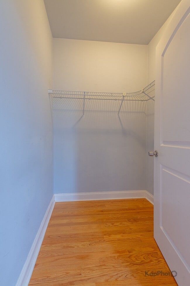 Building Photo - 3607 W 53rd St