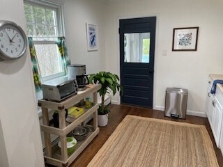 Building Photo - 7 Pleasant View Ave