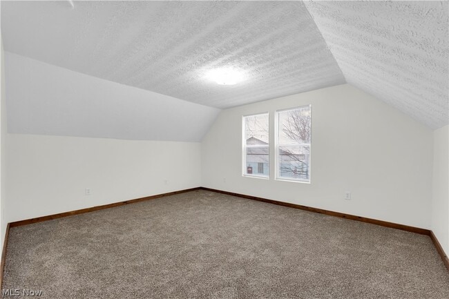 Building Photo - 1923 W 77th St