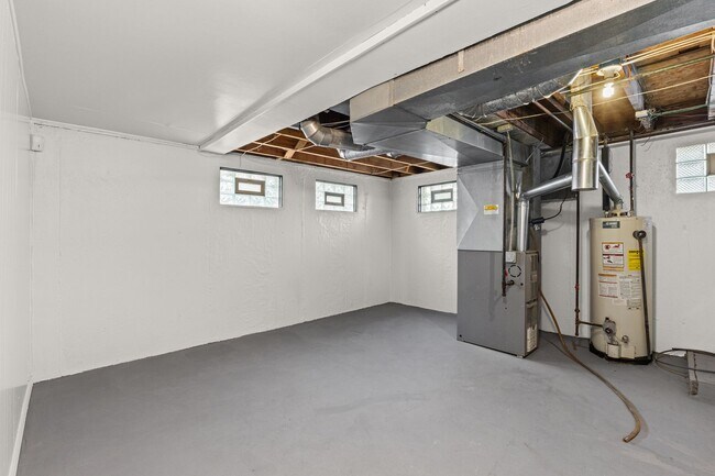 Building Photo - Newly Renovated 3BR + Finished Basement