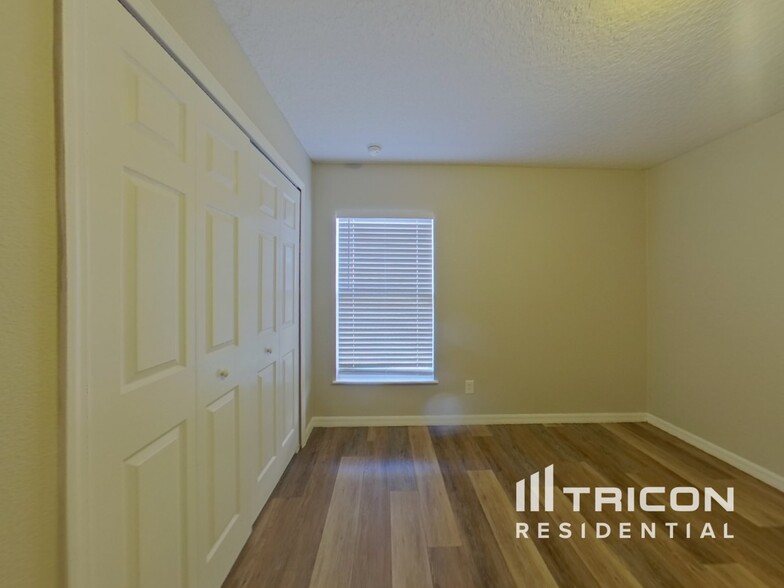 Building Photo - 203 Pima Trail