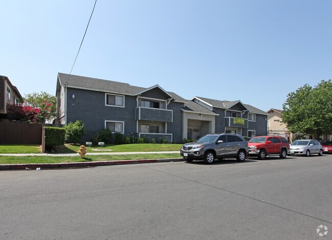 Primary Photo - Maui Apartments