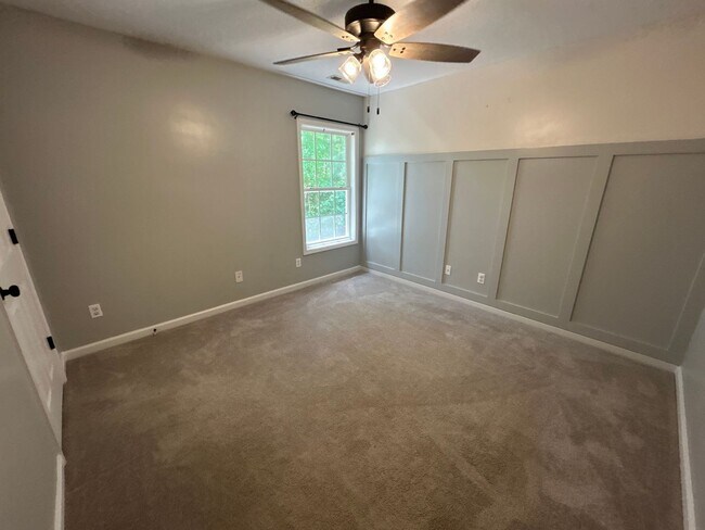 Building Photo - 4 Bedroom | 3 Bathroom Apex Home with Fenc...