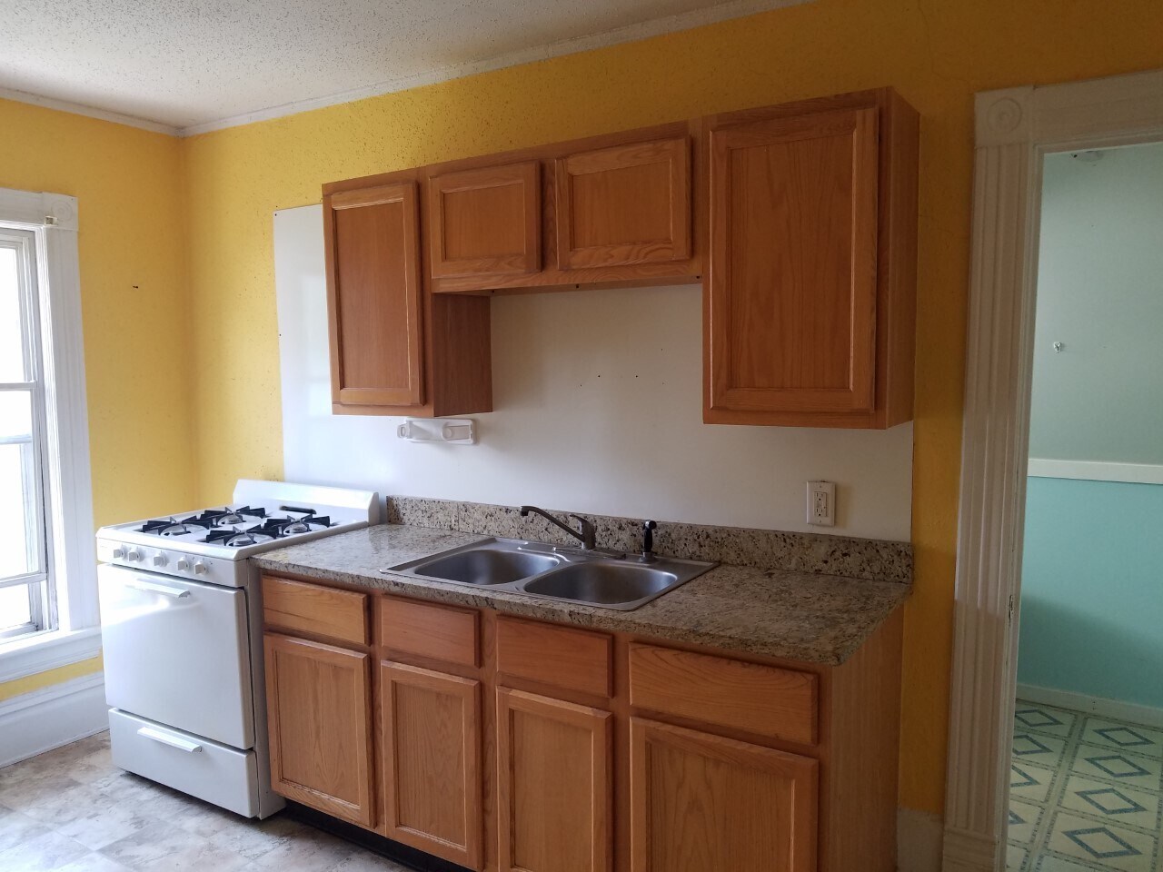 Building Photo - 161 Union Ave NE