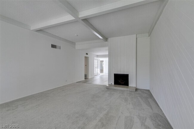 Building Photo - 3452 Pino Cir