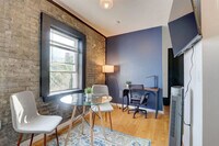 Building Photo - 1925 N Prospect Ave