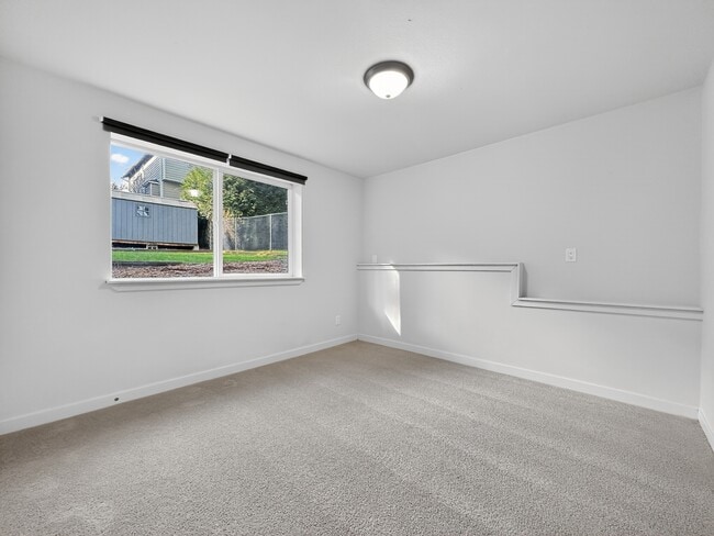 Building Photo - 16218 3rd Ave SE