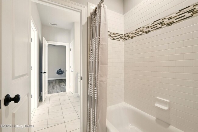 Building Photo - 6218 Mistflower Cir