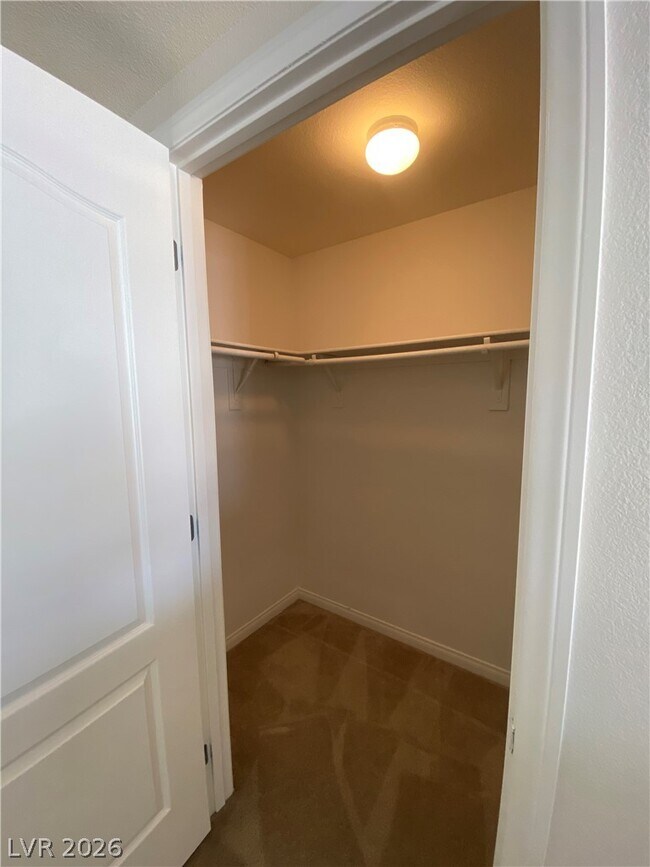 Building Photo - 20 E Serene Ave