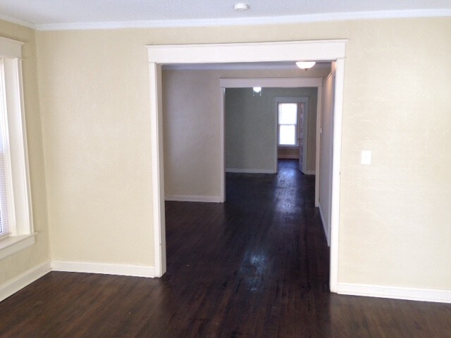 Building Photo - 3340 Gillham Rd