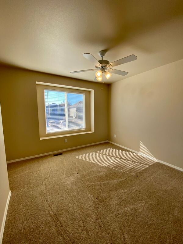 Building Photo - 1048 Scarlet Oak Dr