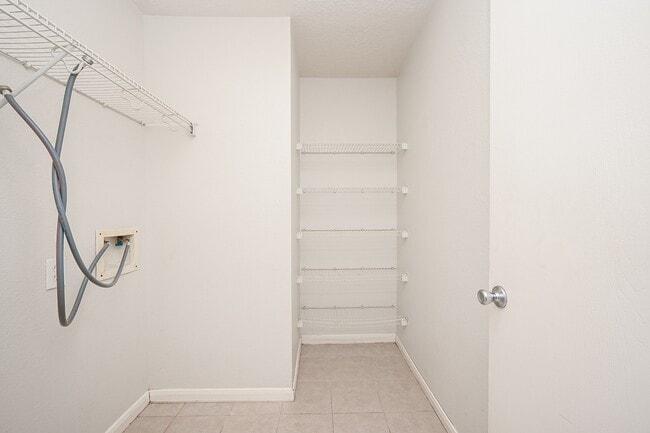 Building Photo - 3635 Garrison Run Dr