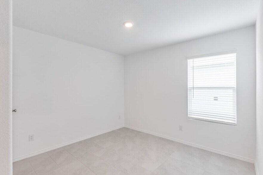 Building Photo - 7769 Ruellia Rd