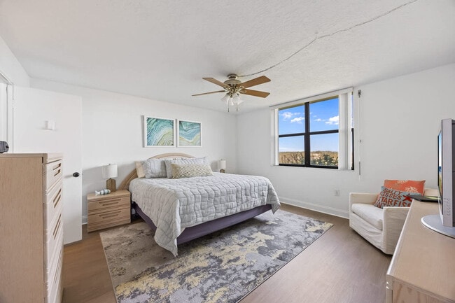 Building Photo - 2101 S Atlantic Ave