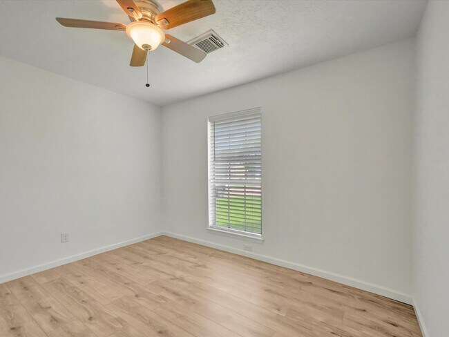 Building Photo - 2515 Northern Dr