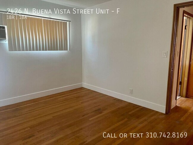 Building Photo - 2426 N Buena Vista St