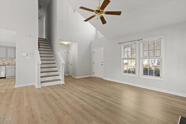 Building Photo - 102 Mint Hill Dr